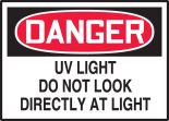 UV LIGHT DO NOT LOOK DIRECTLY AT LIGHT