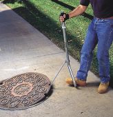 Confined Space Barriers: Manhole Lid Lifter