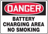 BATTERY CHARGING AREA NO SMOKING