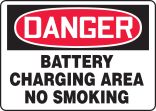 BATTERY CHARGING AREA NO SMOKING