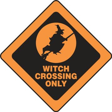 WITCH CROSSING ONLY (W/GRAPHIC)