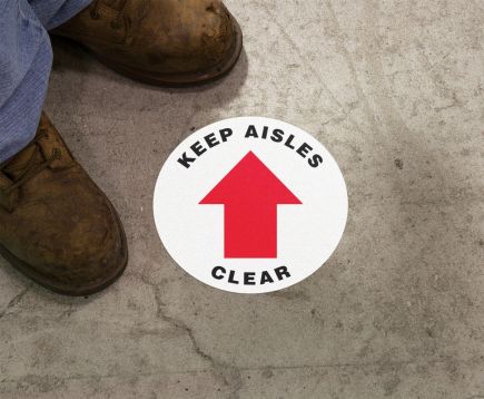 KEEP AISLES CLEAR