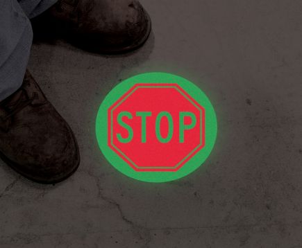 STOP (GLOW)