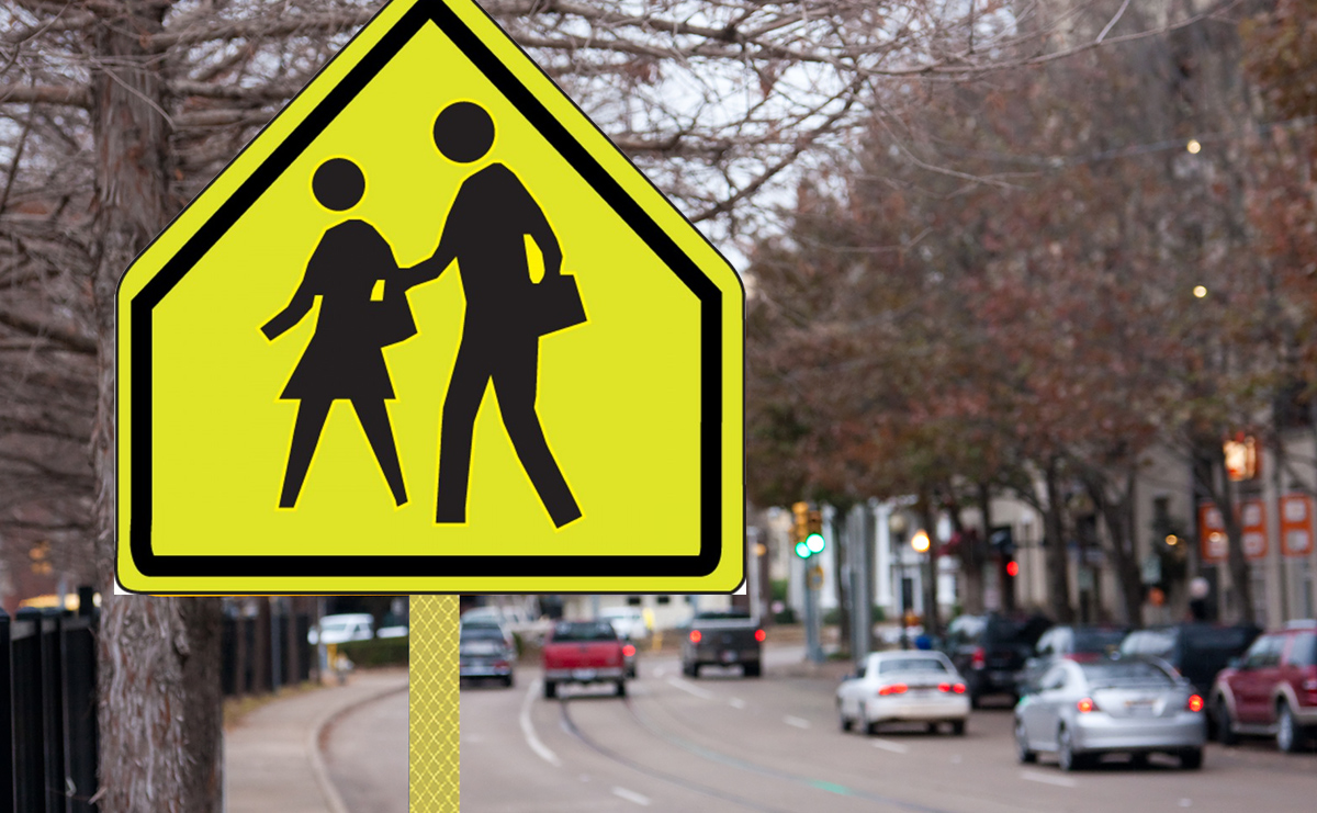 Reflective post strips mounted on school crossing