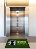 NoTrax® Message Mat: Do Not Overcrowd Elevator